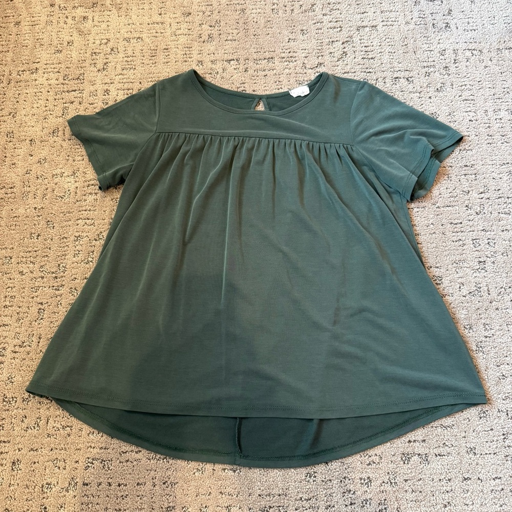 Green Short Sleeve Top
